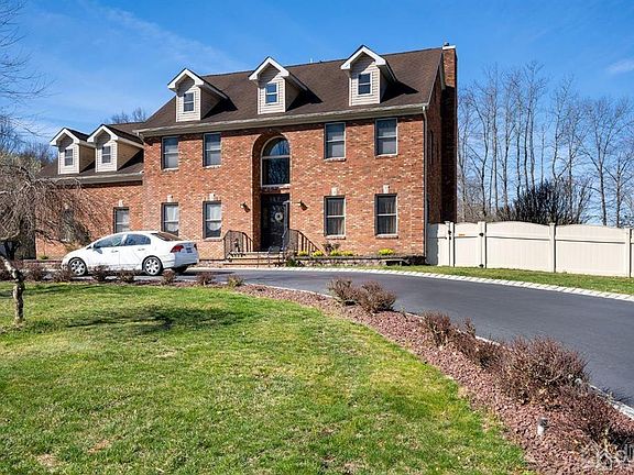 4th image of 6 Yosemite Ct