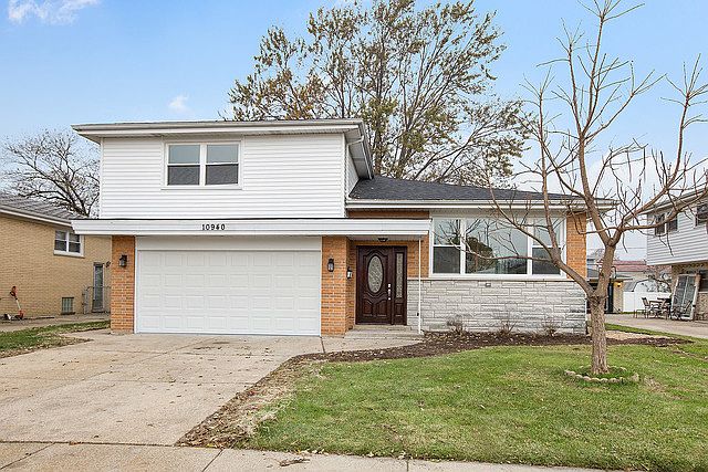 1st image of 10940 S Kilbourn Ave