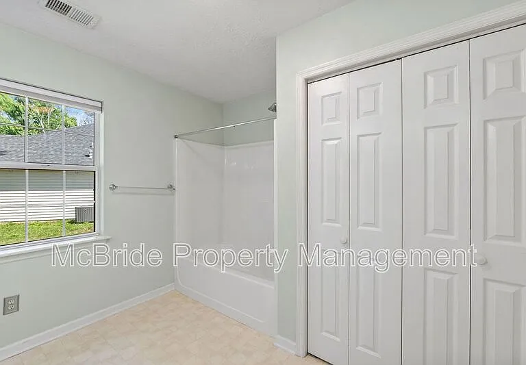 928 Hunting Horn Way W — Photo 20