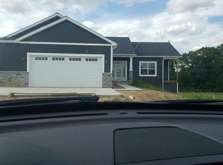 5432 Stone Garden Dr, Howell, MI
