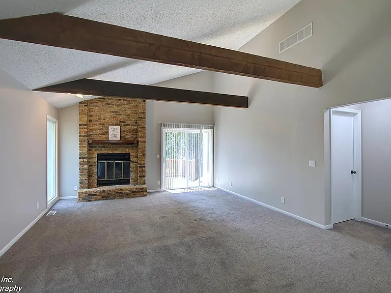 10475 Ruggles Plz — Photo 3