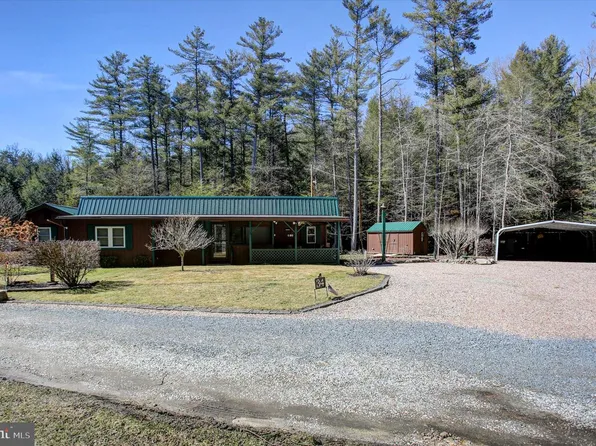 2010 Pine Grove Rd, Fayetteville, PA 17222