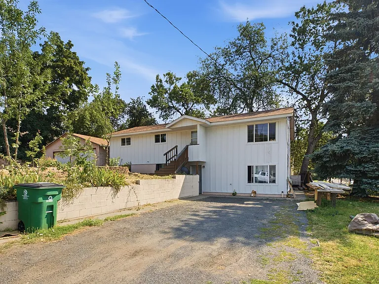 206 Cherry St — Photo 8