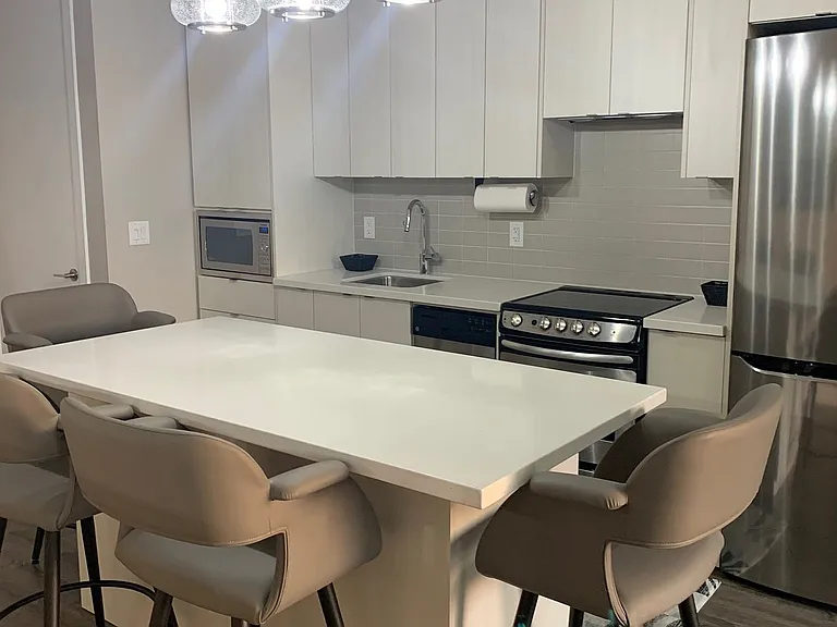 457 Plains Rd E #403 — Photo 5