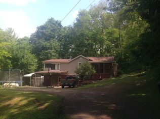 302 1/2 Dorcas Ave, Beckley, WV 25801
