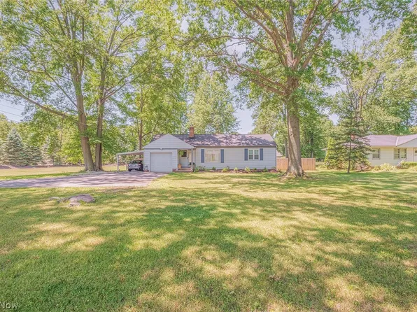 3634 Columbia Rd, North Olmsted, OH 44070