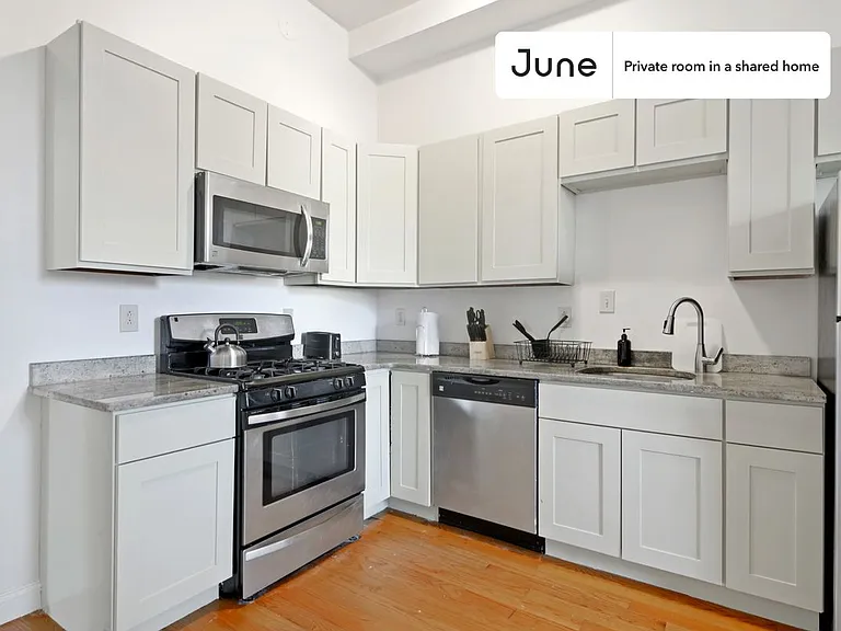 50 Dudley St #A — Photo 11