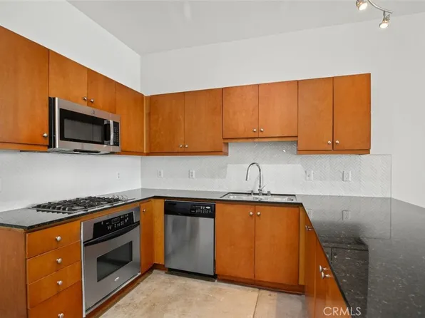 435 W Center Street Promenade Unit 326, Anaheim, CA 92805