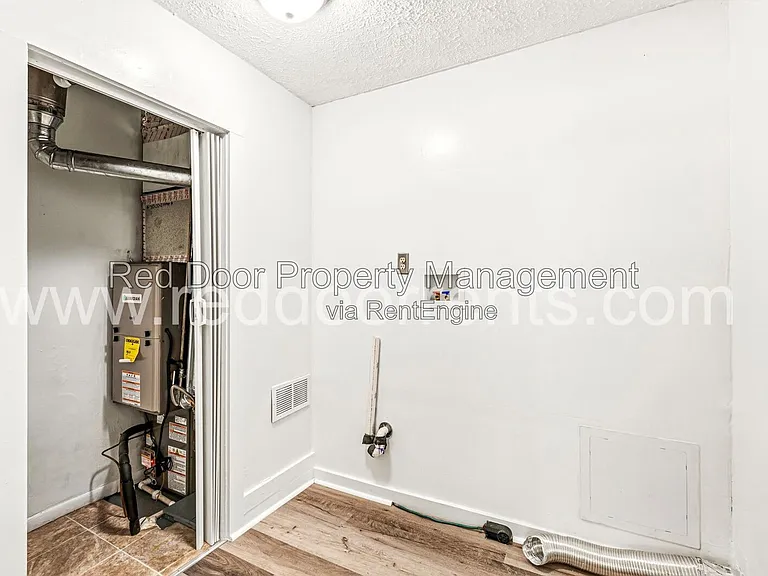 5361 E Burgess Ave — Photo 11