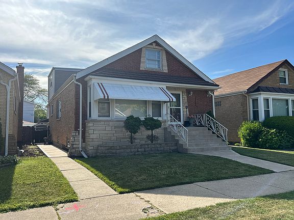 3rd image of 3740 Elmwood Ave