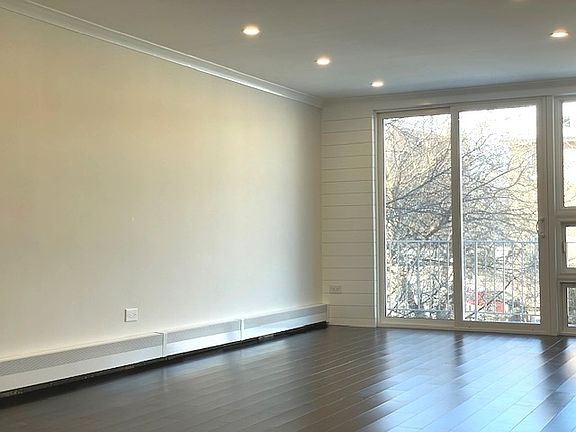 5th image of 415 Wesley Ave APT 27