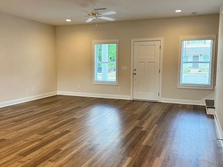 3260 Academy Dr #704 — Photo 3