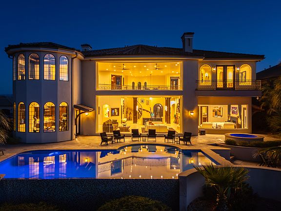 4th image of 2024 W 450 South Cir