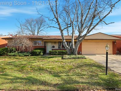 15454 Golfview St, Livonia, MI, 48154