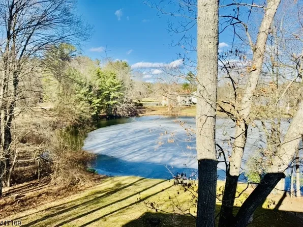 230- D Lake Shore North O4 BLDG 230 #D, Montague Twp., NJ 07827