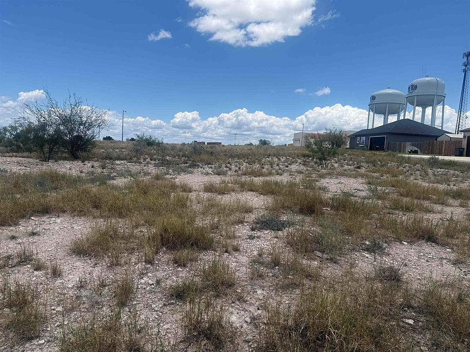 2nd image of 517 Canyon Creek Dr #1