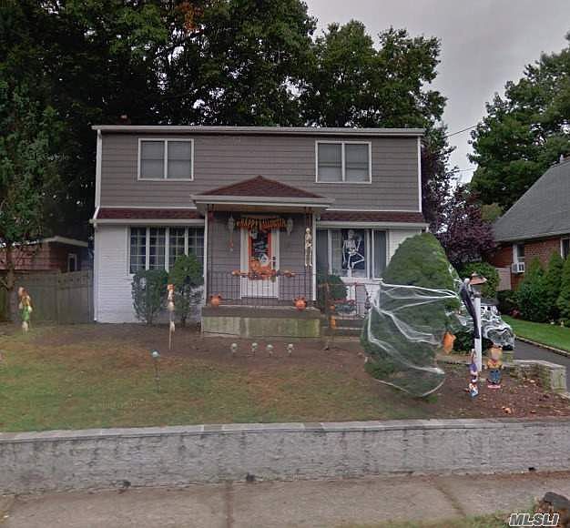 2nd image of 146 Munson Ave