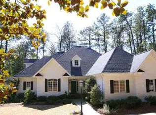 121 Crest Rd, Southern Pines, NC 28387