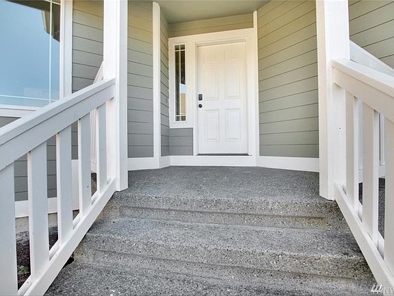 3rd image of 1626 7th Street Pl SE