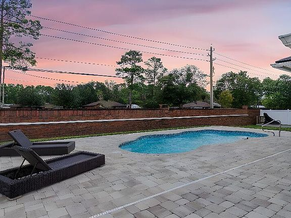 2nd image of 683 MARTIN LAKES Drive