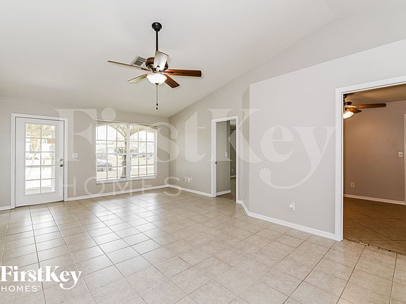 3rd image of 2513 SW 31st St
