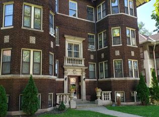 47 Washington Blvd #2W, Oak Park, IL 60302