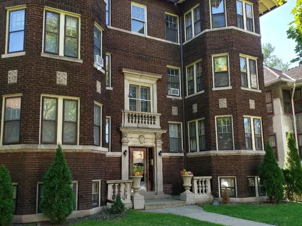 47 Washington Blvd #A, Oak Park, IL 60302