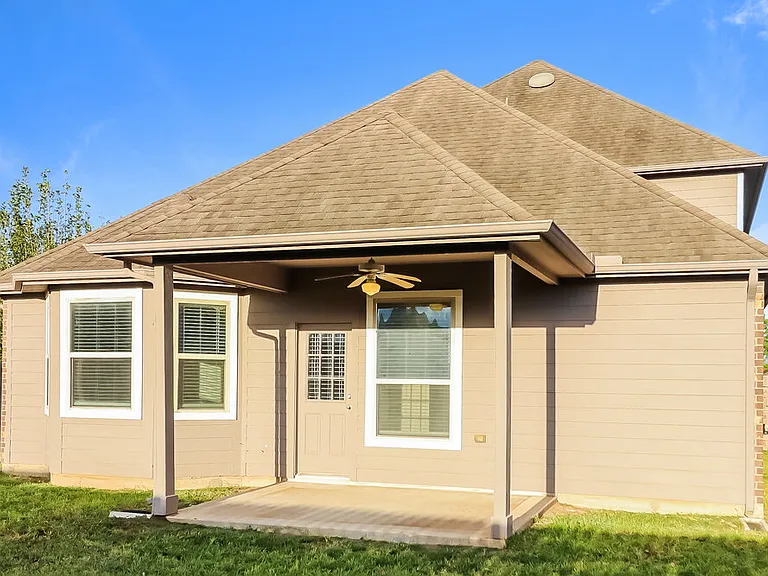 18746 Majestic Vista Ln — Photo 17
