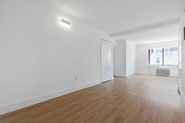 Rented by Greystar | media 2