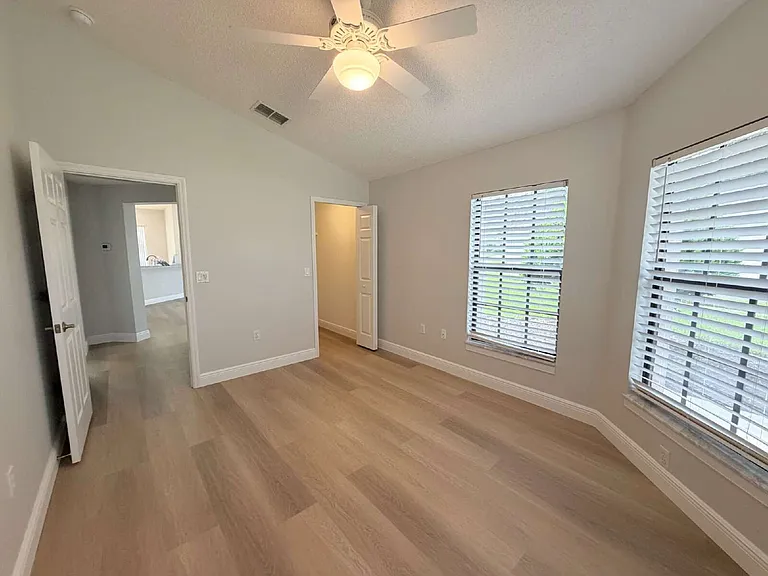 6240A Fairskies Dr — Photo 20