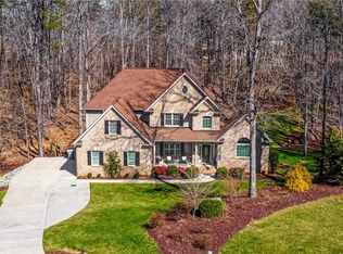 4910 Little Oak Dr, Greensboro, NC 27410