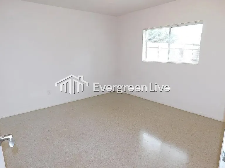 55 Callan Ct — Photo 15
