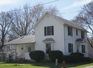 209 E Sangamon St, Fisher, IL
