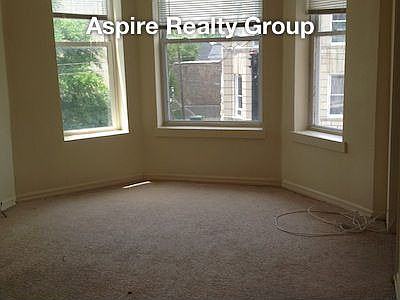 4th image of 817 S California Ave #3