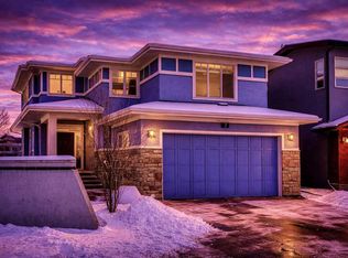 2 Aspen Smt SW, Calgary, AB T3H 0V8