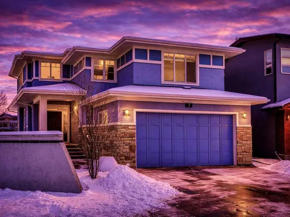 2 Aspen Smt SW, Calgary, AB T3H 0V8