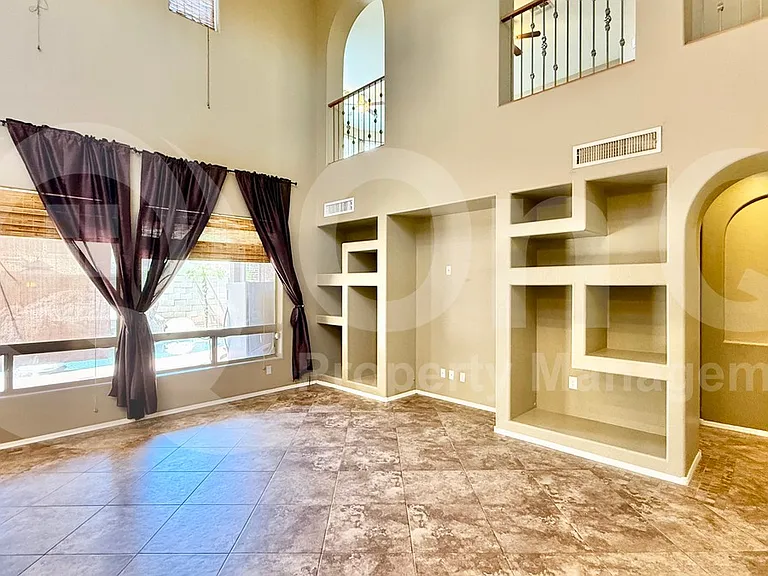 2747 W Silver Fox Way — Photo 12