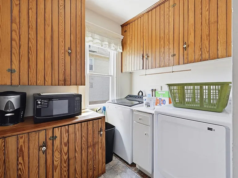 367 Broadway St #1 — Photo 18