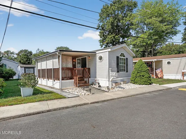 4 South Drive, East Windsor, NJ 08520