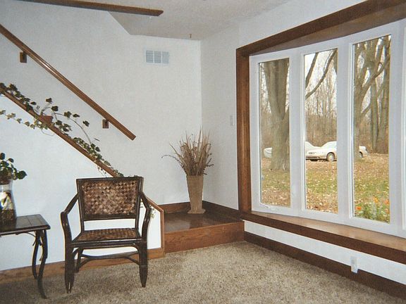 Formal sitting room ~ large bay window