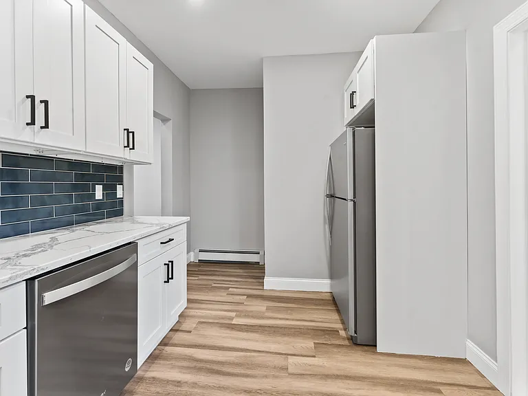 103 Washington Ave #4 — Photo 3