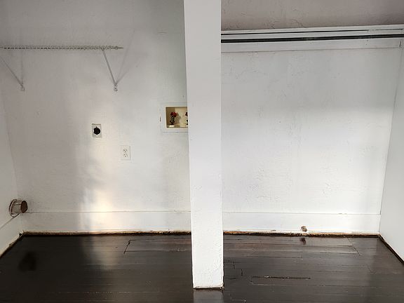 5th image of 628 SE 32nd St