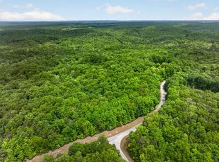 28 Crest Pl, Monterey, TN 38574