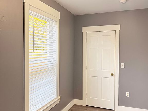 4th image of 17 Union St #19