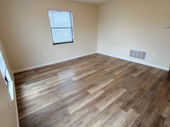 5756 Hunting Hollow Ct #5756, Galloway, OH 43119