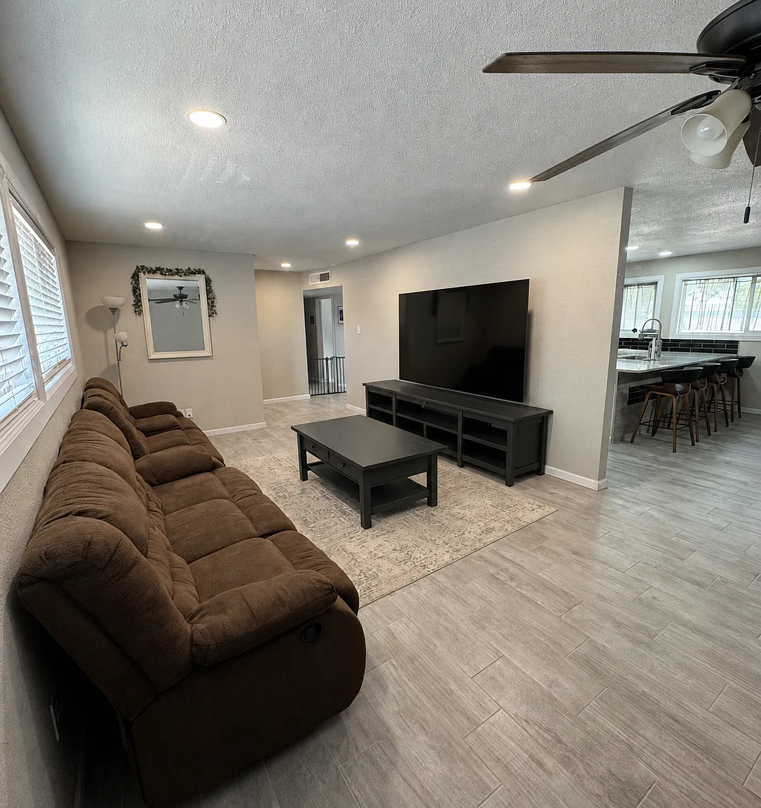 3 bed, 1568 sqft, $1,695 — Photo 2