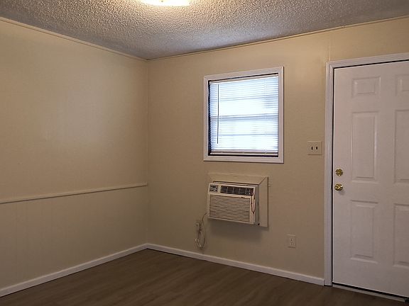 2nd image of 3835 W 20th Ave #1