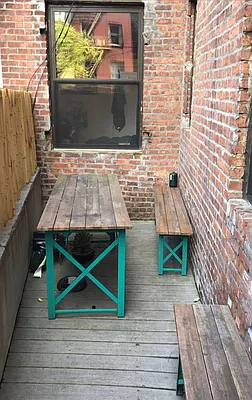 Rented by Compass | media 24