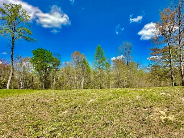 999 Laurel Lake Resort Rd, Corbin, KY 40701