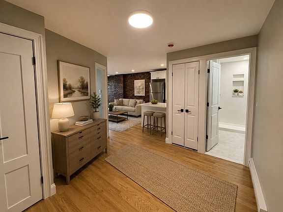 5th image of 309 North St #7